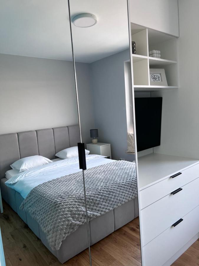 Апартаменты Apartament Jeleniowska Podziemny Parking Taras Кельце Экстерьер фото